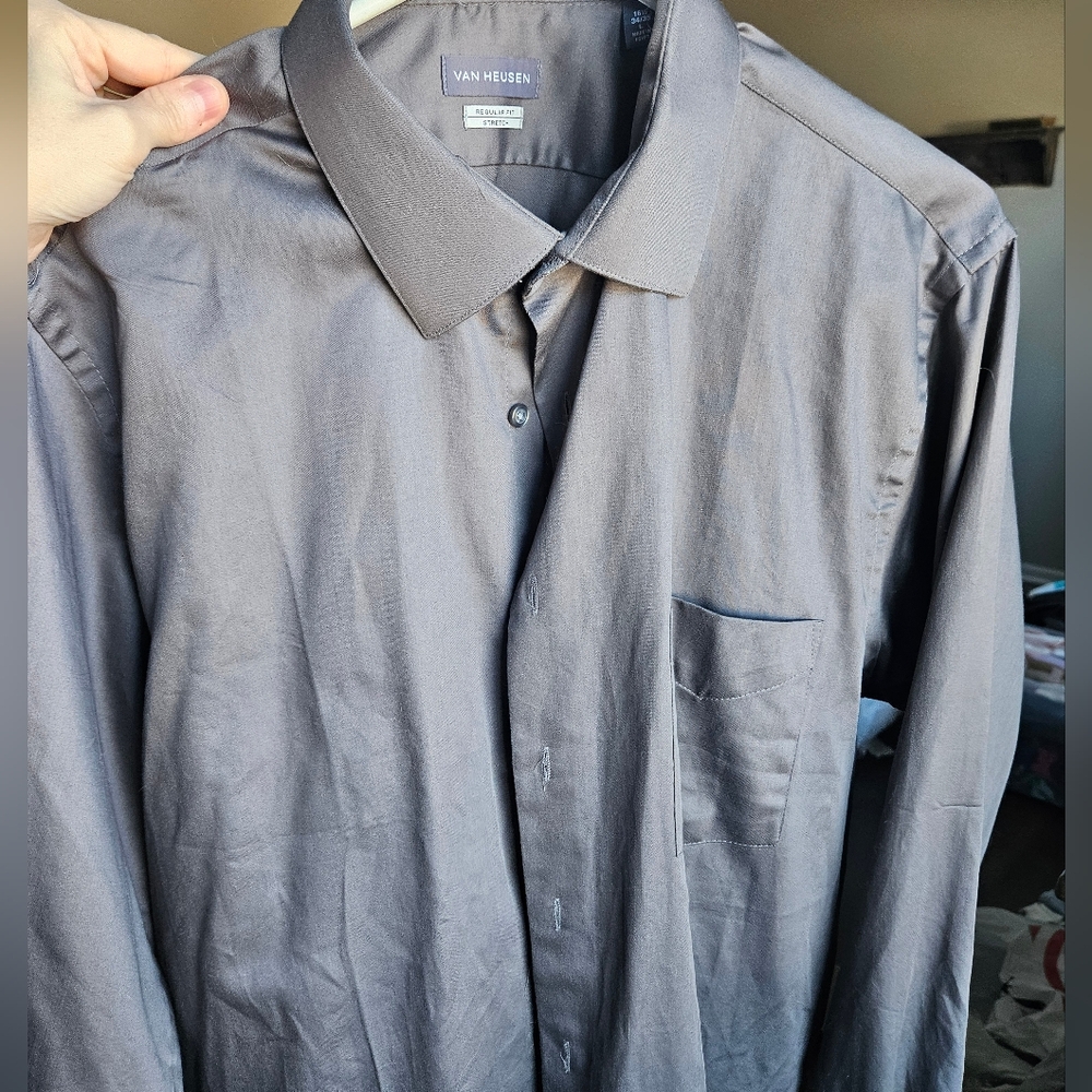 Men's Van Heusen brown/silver dress shirt